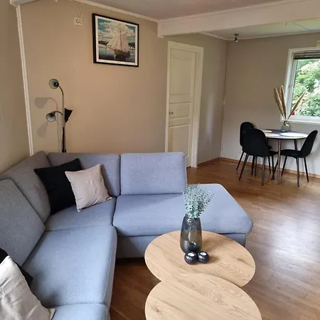 Cozy With Terrace Apartmán