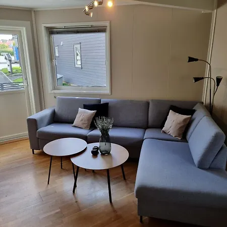 Cozy With Terrace Apartment *